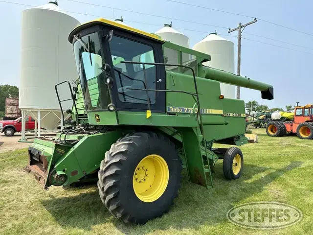 1981 John Deere 7720