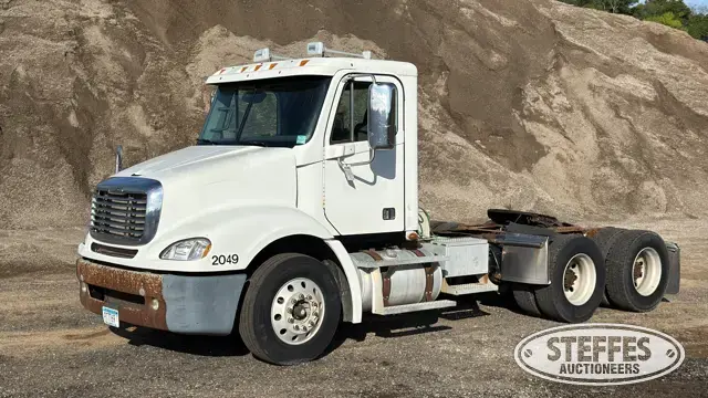 2008 Freightliner Columbia 112