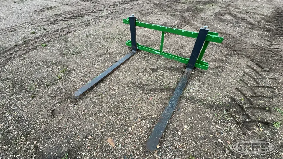 2022 HLA HD0942 Tractor Loaders and Attachment