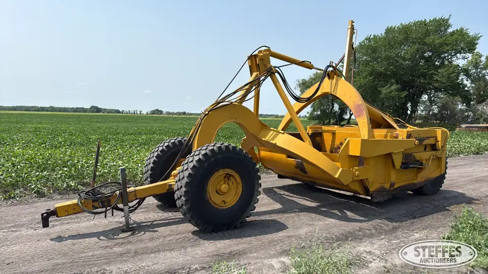 LeTourneau pull scraper