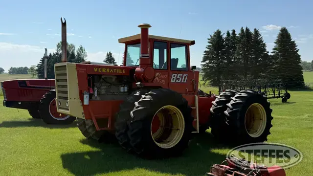 1976 Versatile 850