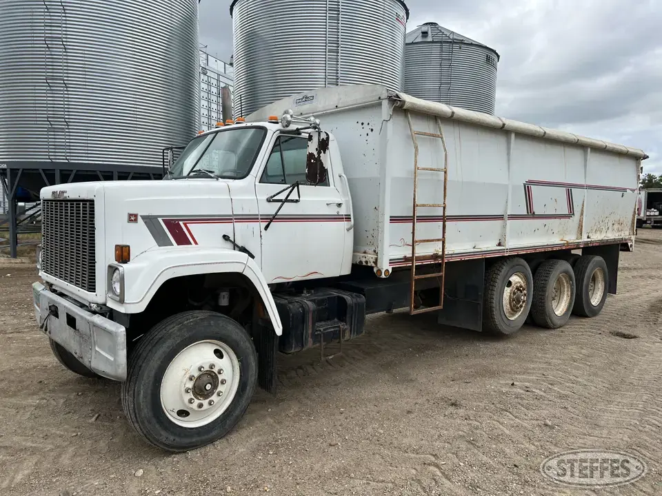 1984 GMC Brigadier Tri-Axle Boxed Truck