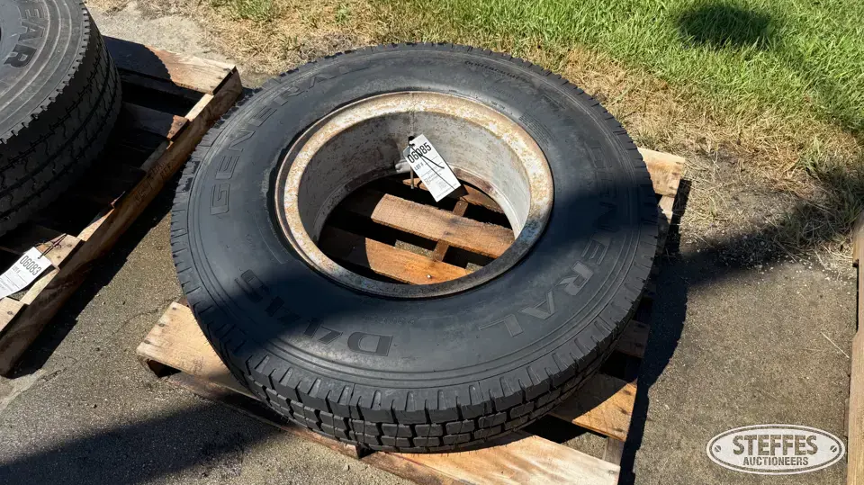 General 9.00R20 tire Truck Tire
