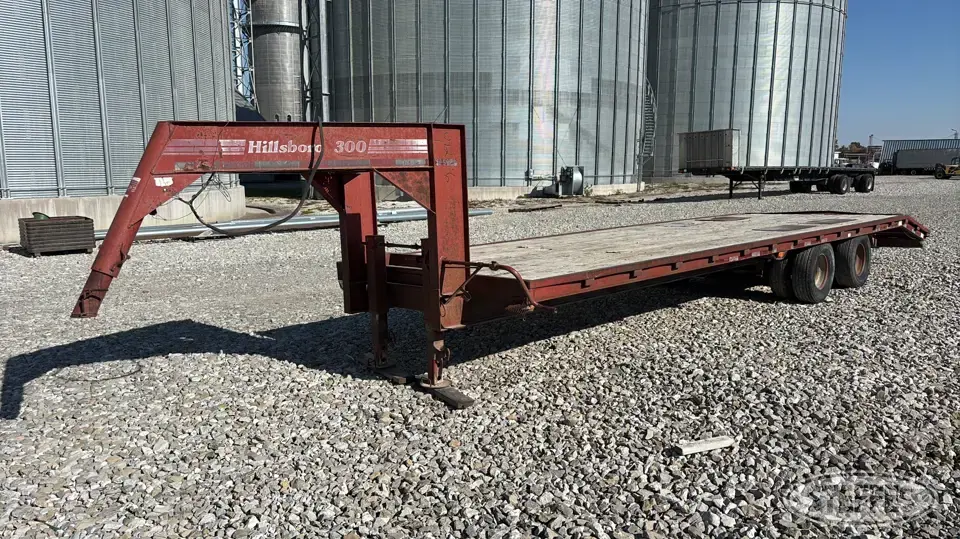 1994 Hillsboro 300-TD-BT Flatbed Trailer
