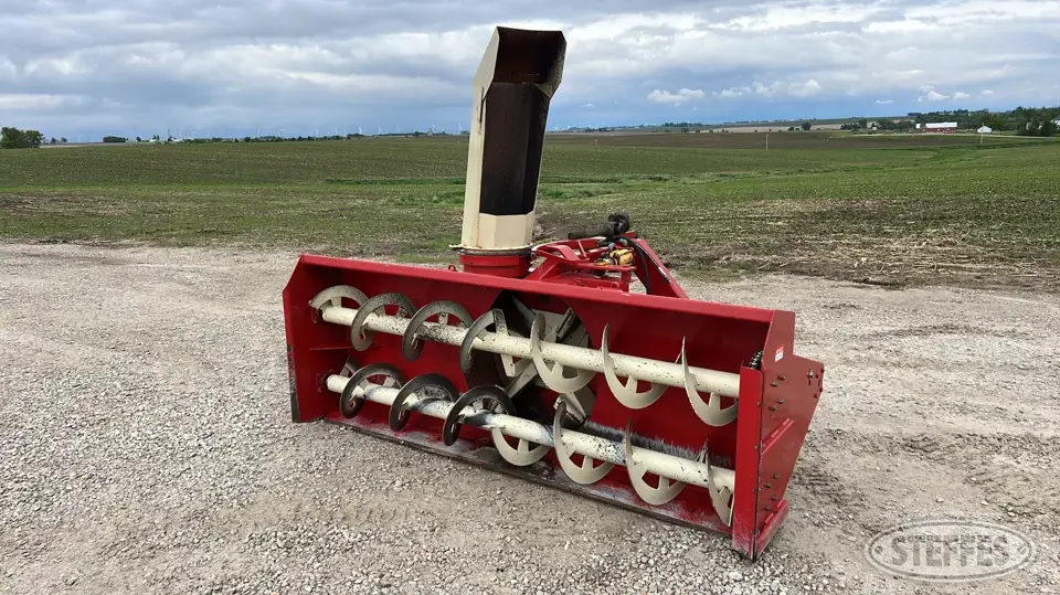 Buhler/Farm King 1080 3 Pt. Snowblower