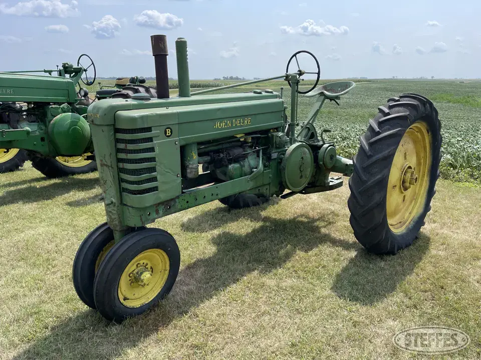 1939 John Deere B Collectible Show Tractors-Stationary Engine