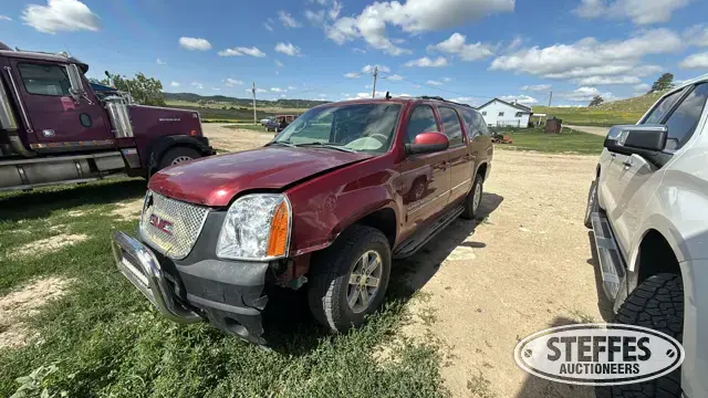 2011 GMC Yukon XL SLT