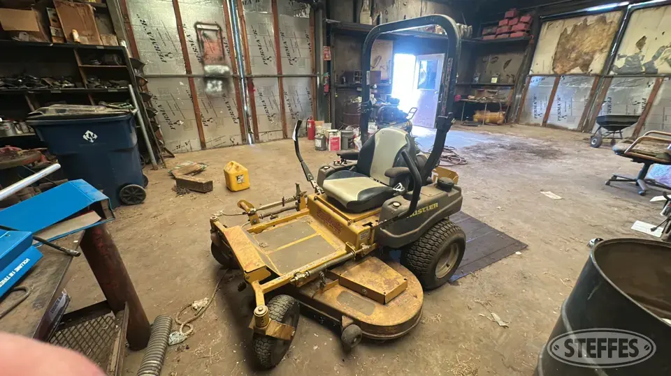Hustler zero turn mower