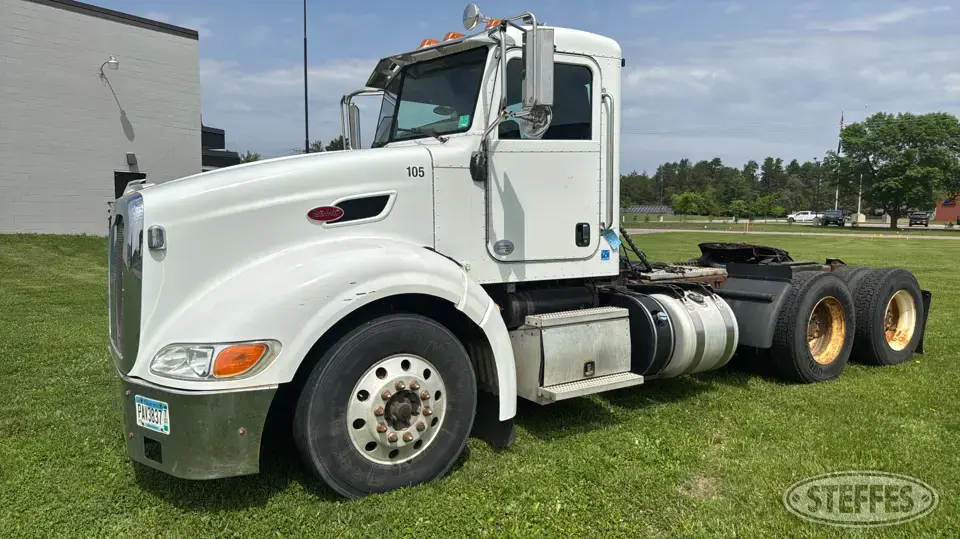 2013 Peterbilt 386 Conventional Truck without Sleeper