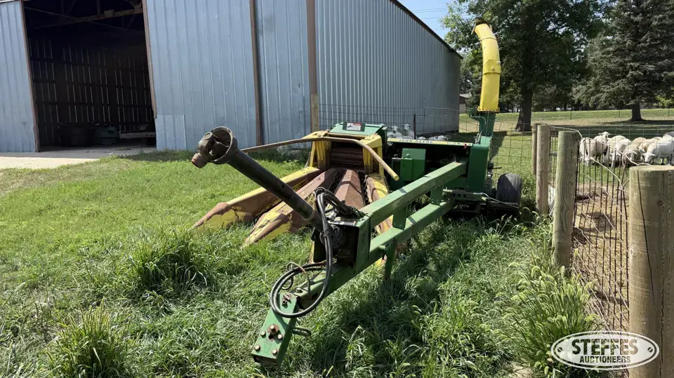 1987 John Deere 3970 Forage Processing
