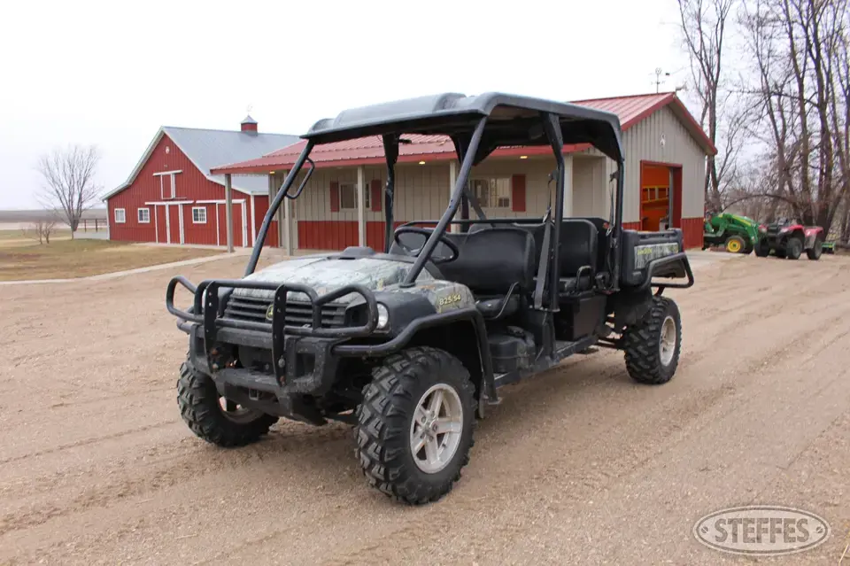 2017 John Deere 825i S4 UTV