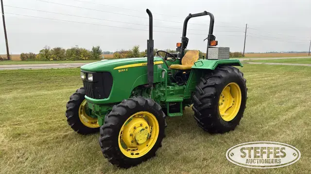2009 John Deere 5055E