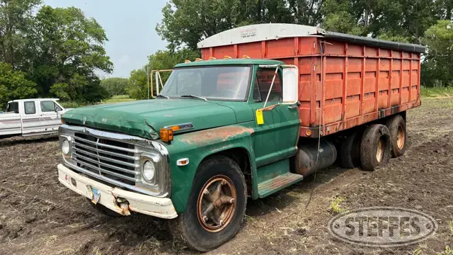 1970 Ford 600