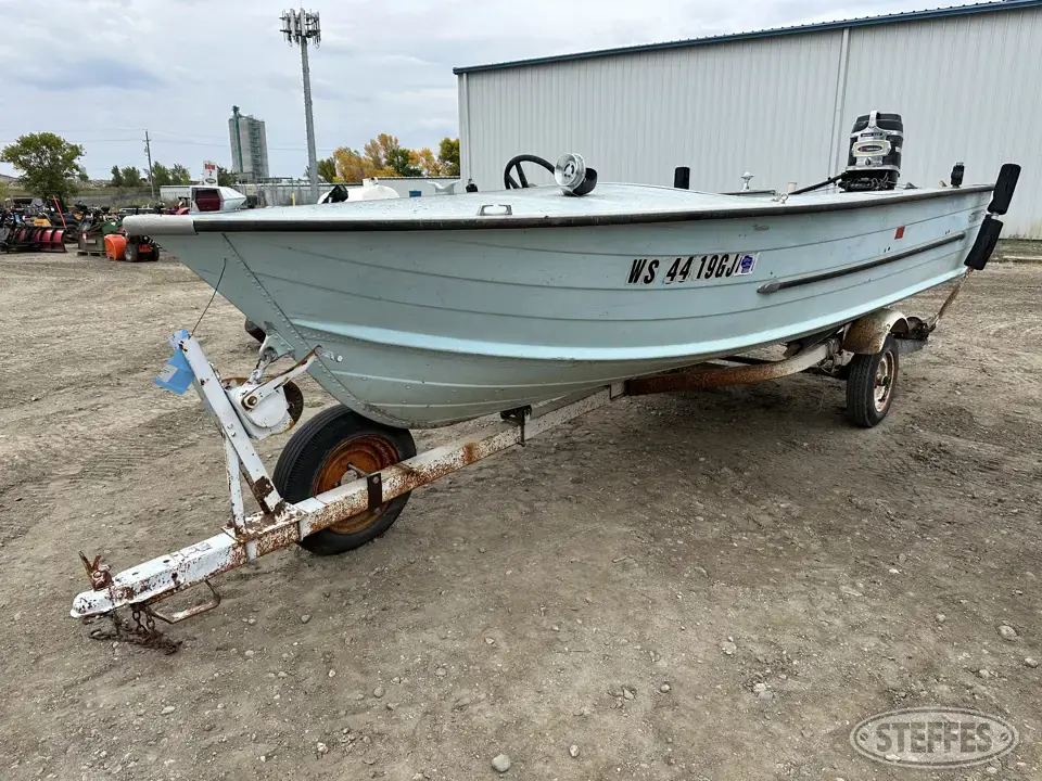 Starcraft Boat
