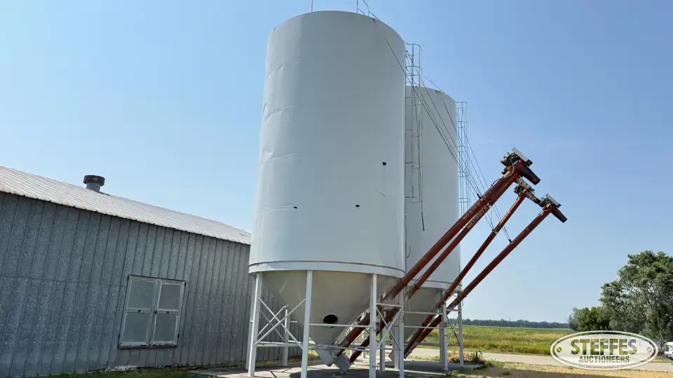 Lorrich hopper bin
