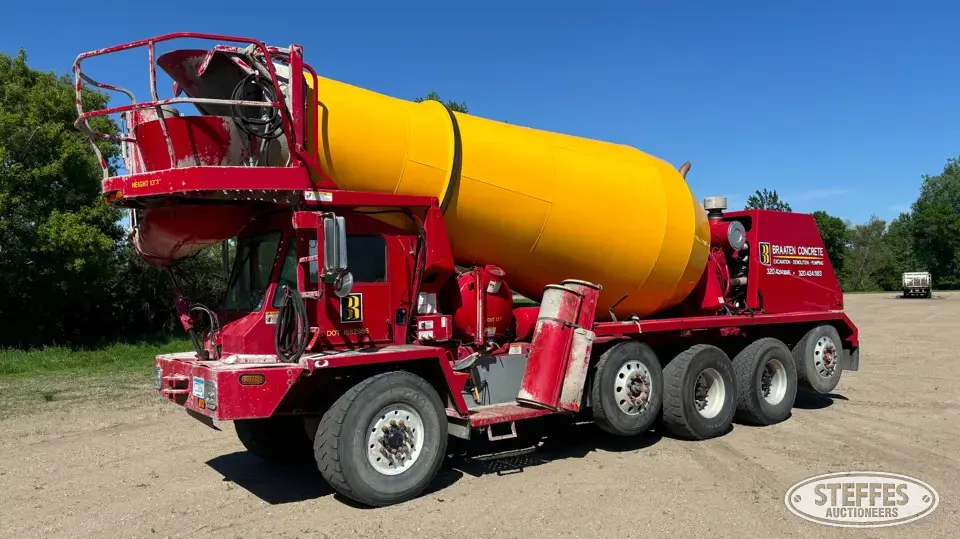 2005 Oshkosh S Series Mixer Truck