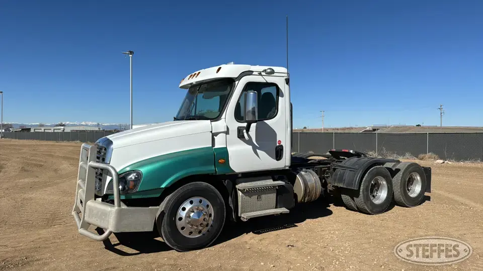 2016 Freightliner Cascadia 125 Conventional Truck without Sleeper