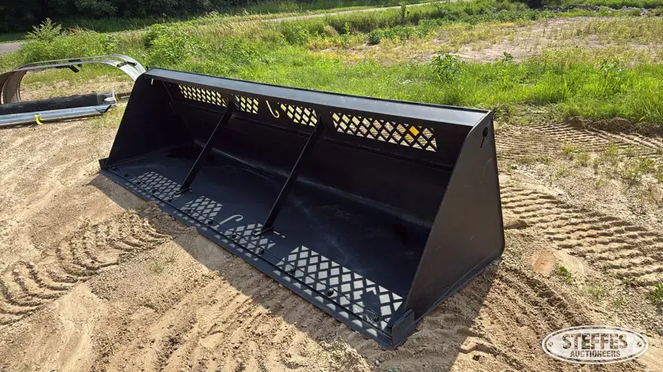 Skid steer snow bucket Skid Steer Bucket