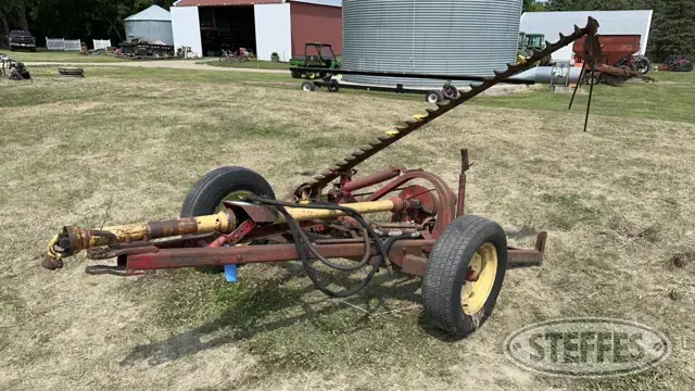New Holland 456