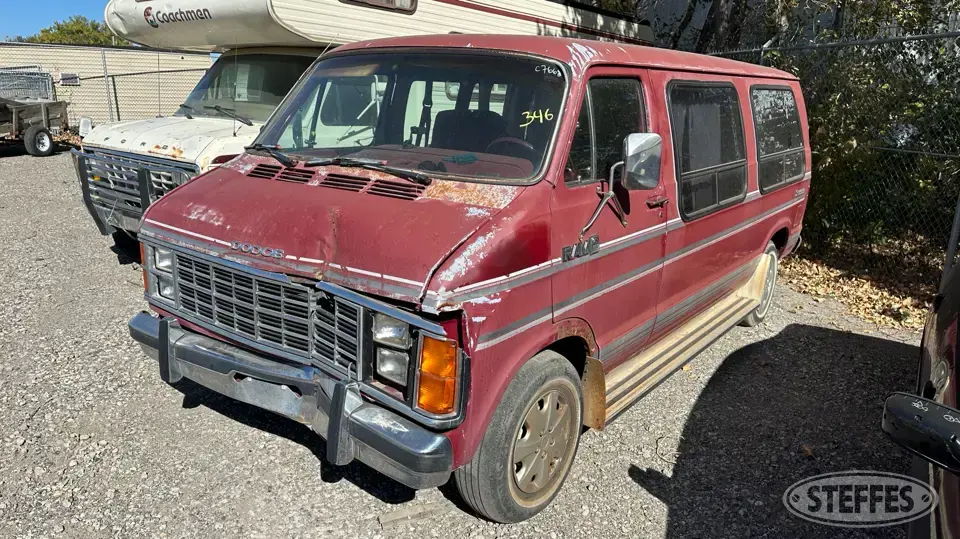 1985 Dodge Ram B250 Van