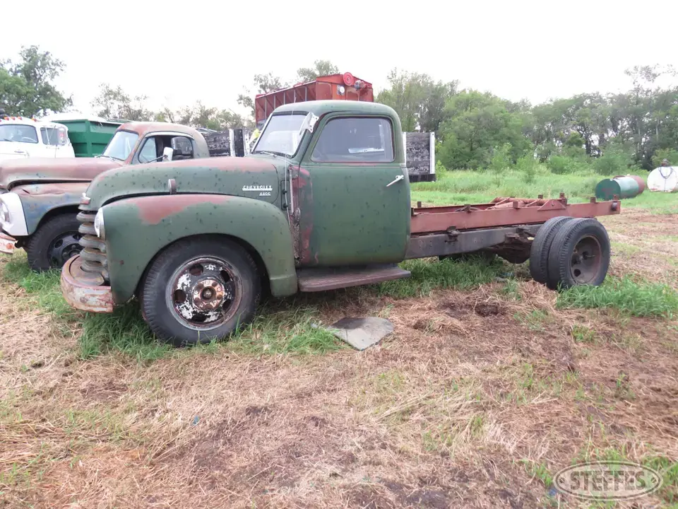 Chevrolet 4400 Single Axle Boxed Truck