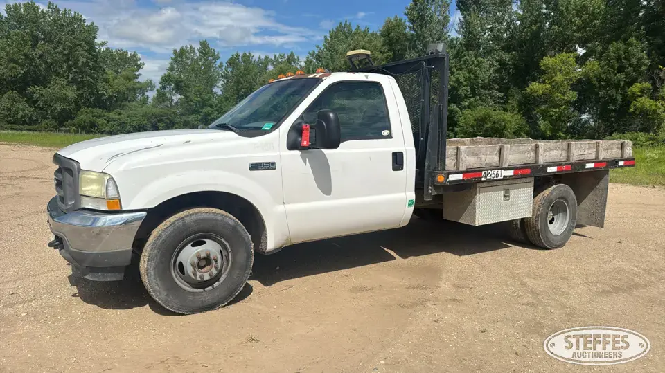 2003 Ford F-350 XL 1 Ton Pickup