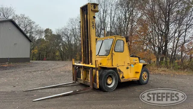 Caterpillar V225
