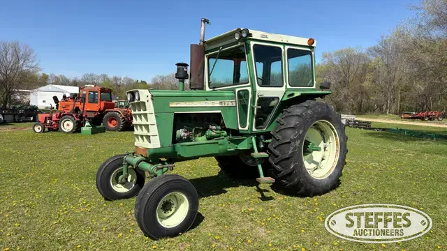 1974 Oliver 1755