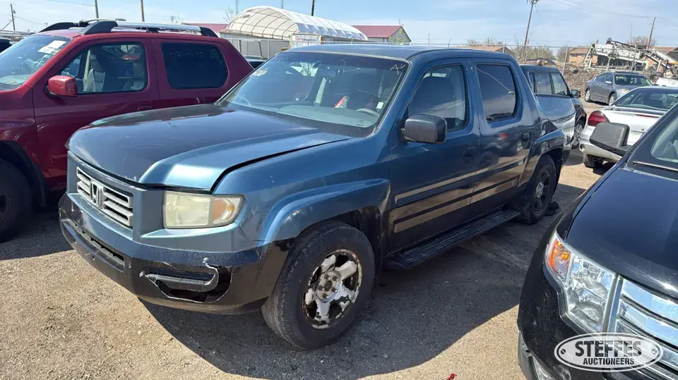 2006 Honda Ridgeline Compact Pickup