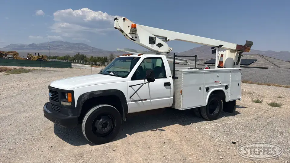 2000 GMC Sierra 3500 Bucket Truck