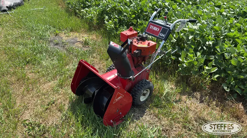 Toro 624 Self-Propelled Snowblower