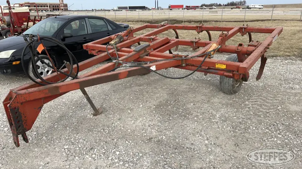 Bush Hog 1550 Chisel Plow
