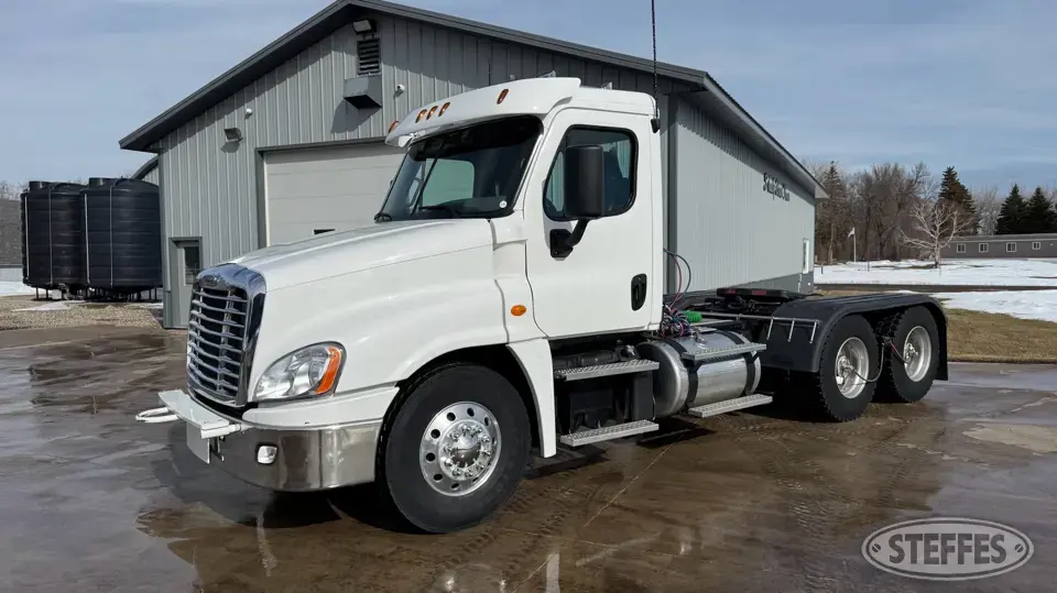 2016 Freightliner Cascadia 125 Conventional Truck without Sleeper
