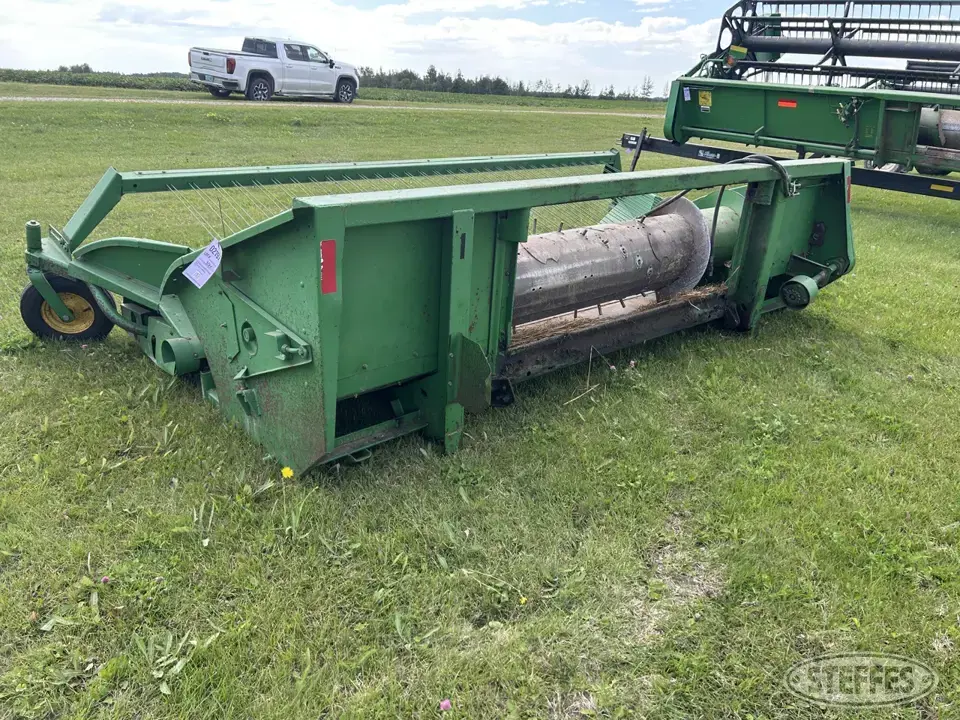 John Deere 212 Pickup Head