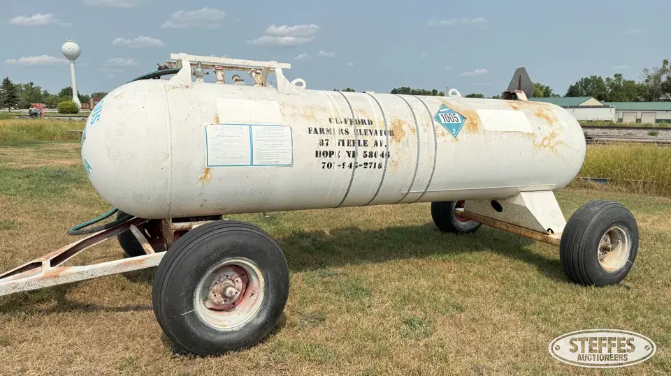 Trinity 1,000 gal. NH3 tank NH3 Trailers-Tank