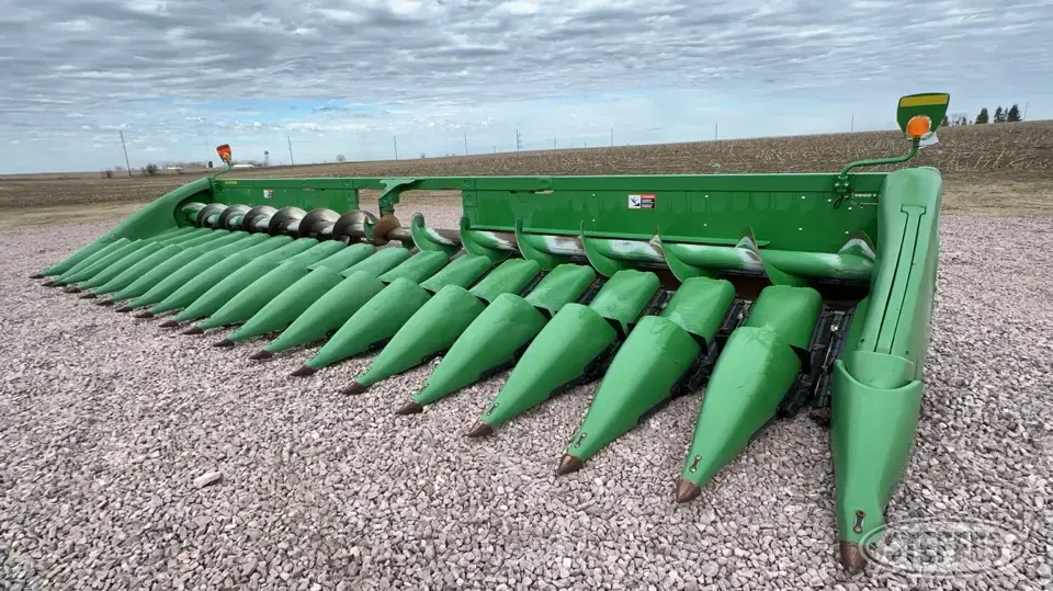 2017 John Deere 618C Corn Head