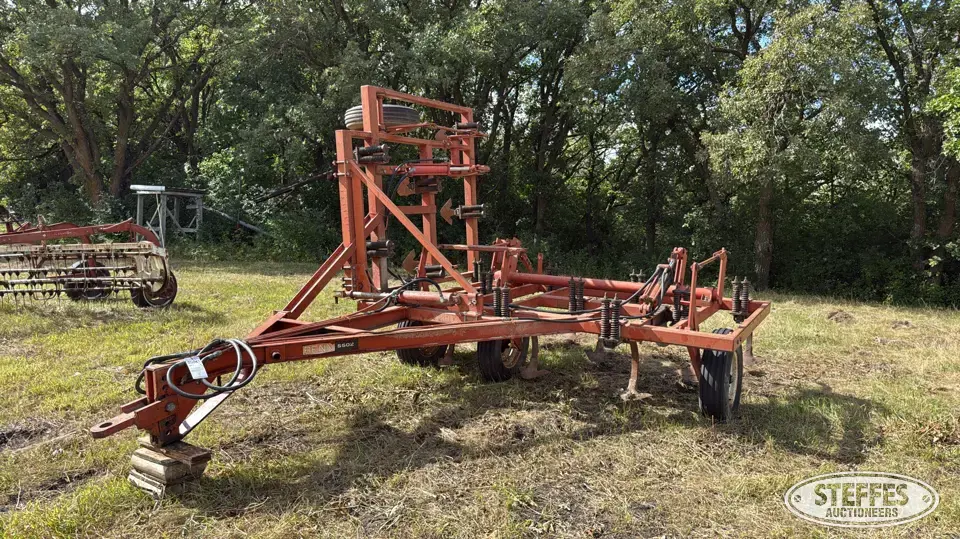 Renn 5502 Chisel Plow