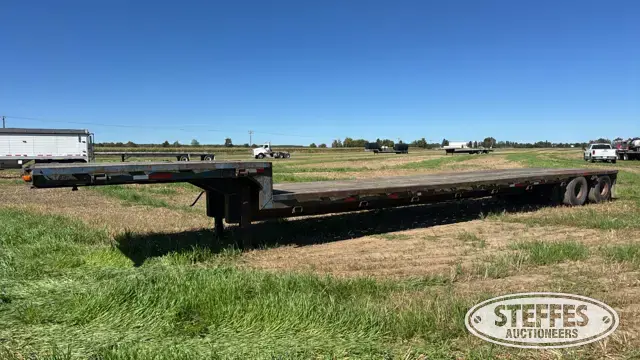 Tandem axle step deck
