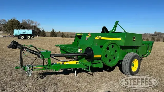 2021 John Deere 338