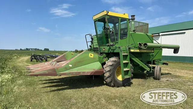 1978 John Deere 4400