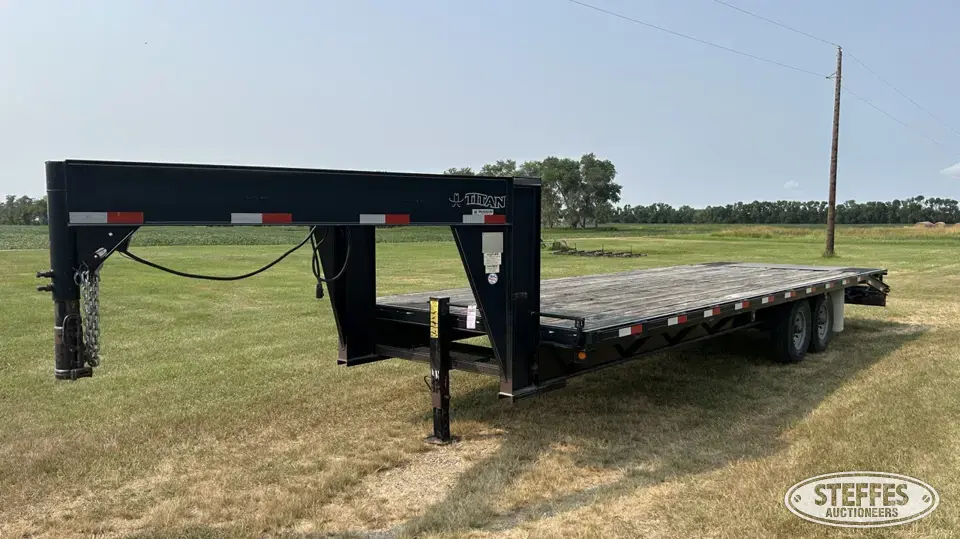 2003 Titan Flatbed Trailer