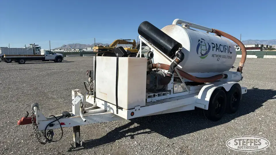 2013 Pacific Tek PV-800DHO Vacuum Trailer