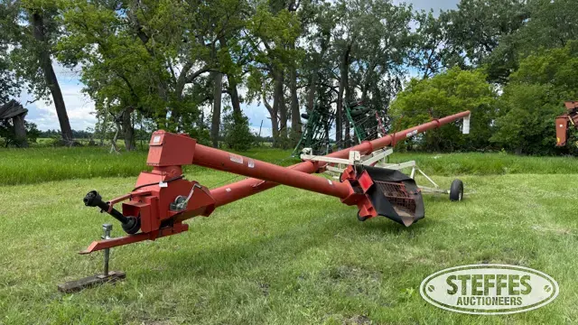 Farm King swing hopper auger