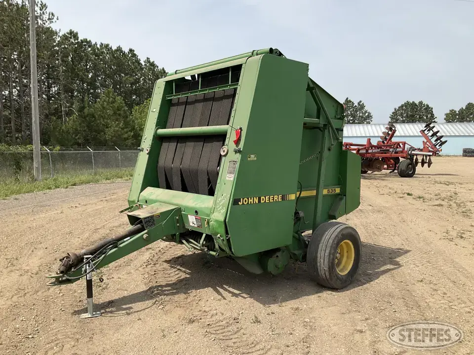 1996 John Deere 535 Round Baler