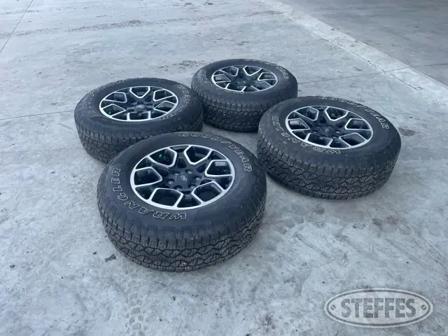 (4) Goodyear Wrangler 275/65R18 tires