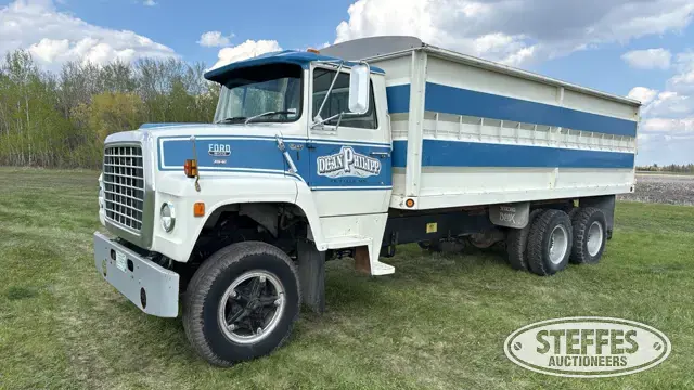 1979 Ford 800 Custom