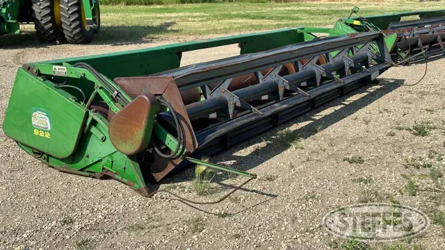 1990 John Deere 922