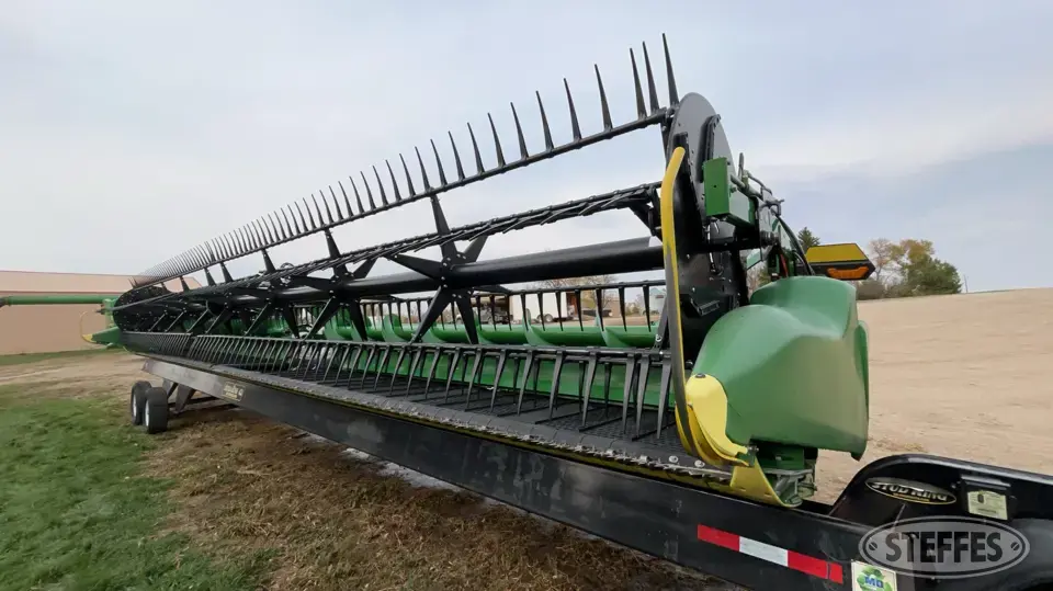 2023 John Deere RD40F Draper Head