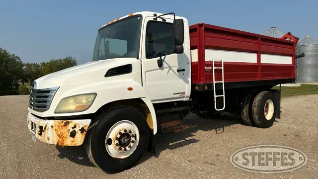 2007 Hino 338