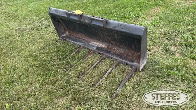 Bobcat skid steer tine bucket